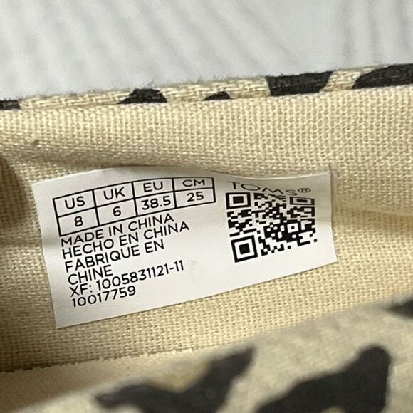 NWOT TOMS Parker Slip-Ons - Picture 12 of 13